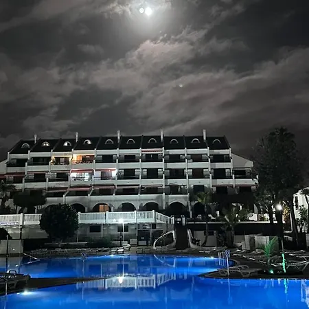 Parque Santiago Ii , Renovated, Ocean View, Heated Swimming Pool ! Playa de las Americas (Tenerife)